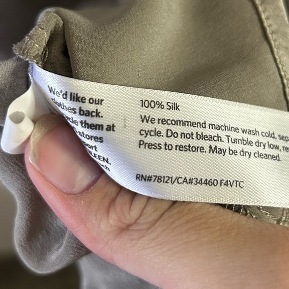 Eileen Fisher Gray Silk Charmeuse Button Down V-Neck Tunic Dress Size M Preppy - Picture 4 of 13